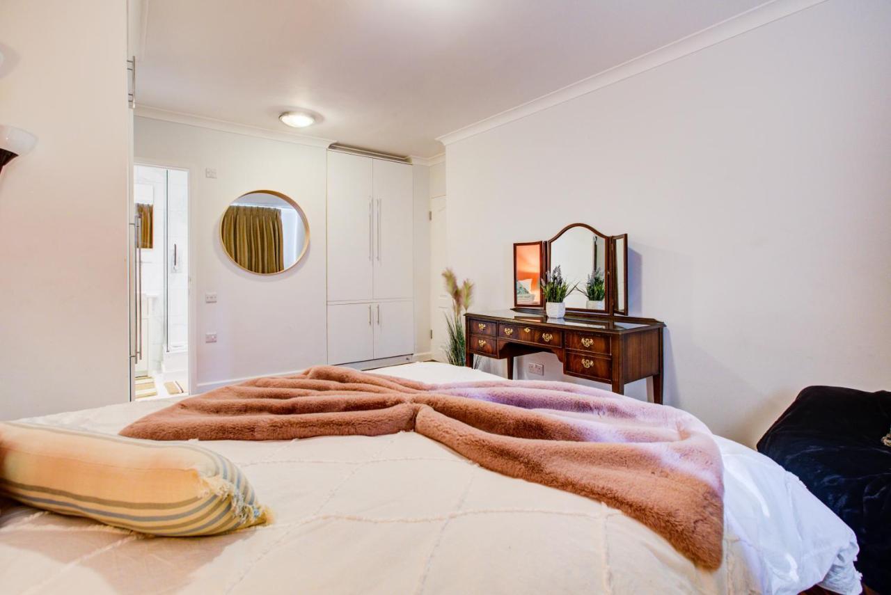 3-Bedroom, 3-Baths Apartment In Super Posh Marylebone, Central London, W1 Luaran gambar